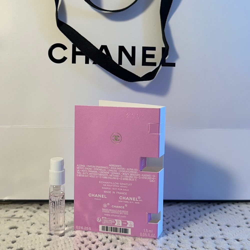 2/$20 CHANEL Chance Eau Tendre Sample 1.5ml - Picture 3 of 3